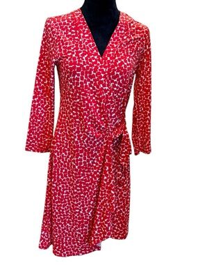 BCBGMaxAzria Red and White Printed Wrap Dress Size Medium NWT